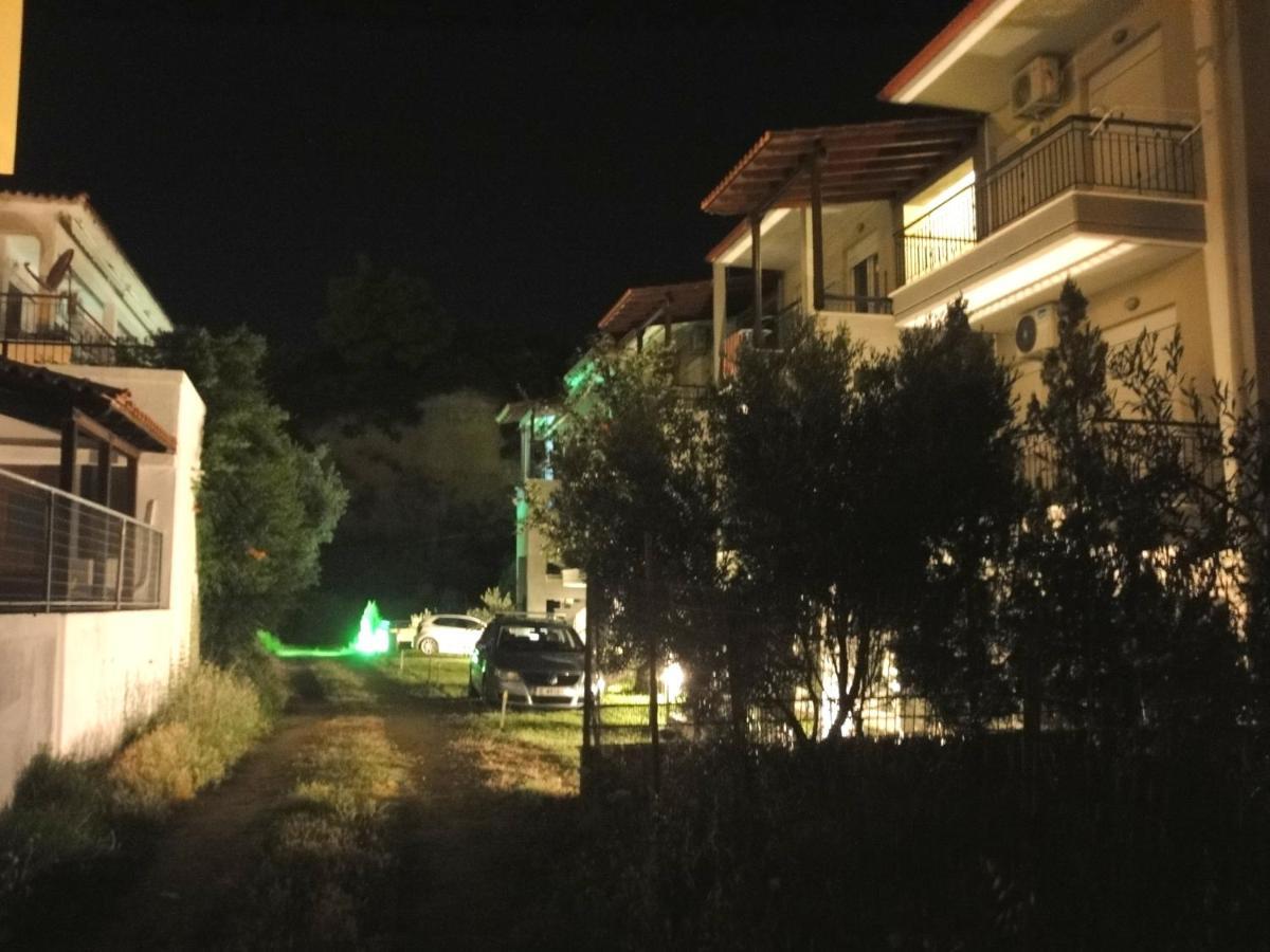 Polychrono Nikos Apartment Exterior foto